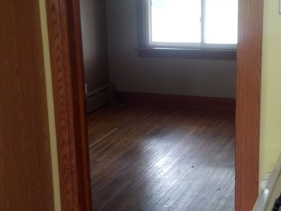 1st image of 22 Greenwood Ave