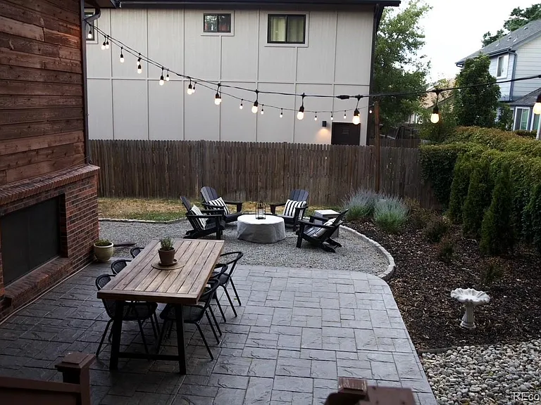 6393 Marshall St — Photo 22
