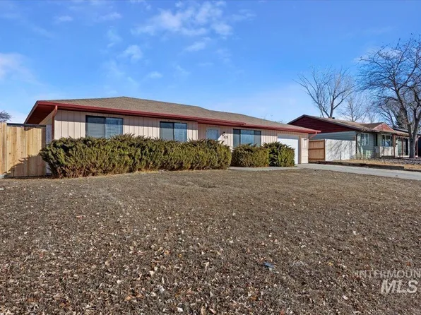 828 20th Ave E, Jerome, ID 83338