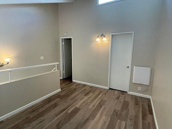 4th image of 2320 Banner Ave #4
