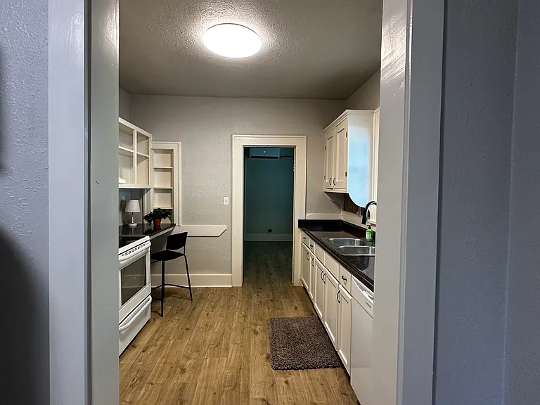 1412 E 10th St #1412 — Photo 14
