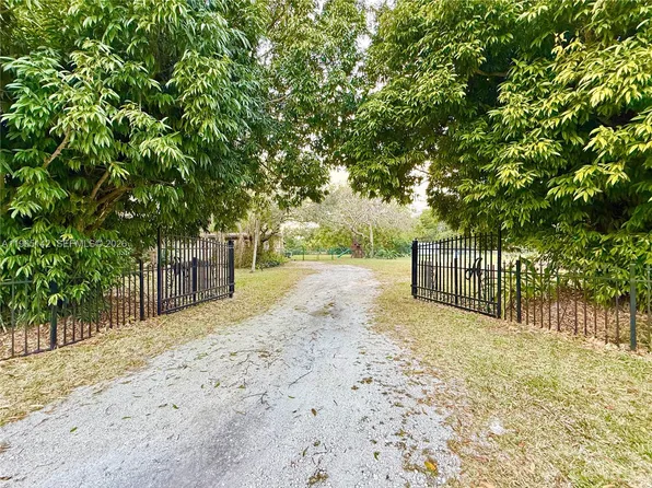 1621 SW 117th Ave, Fort Lauderdale, FL 33325