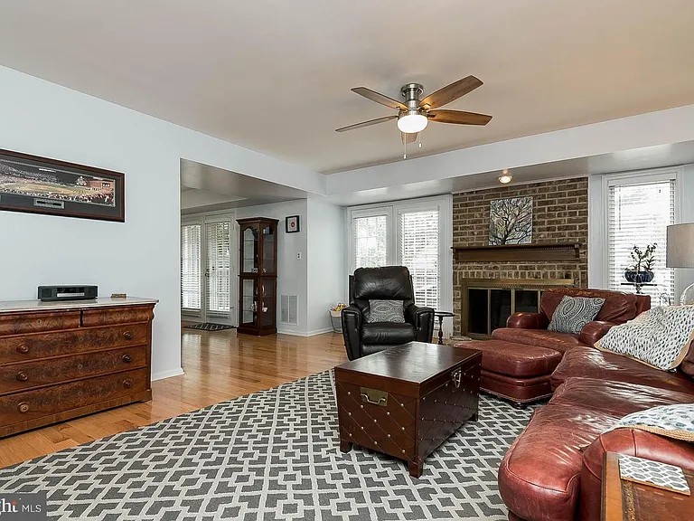 20742 Highland Hall Dr — Photo 5