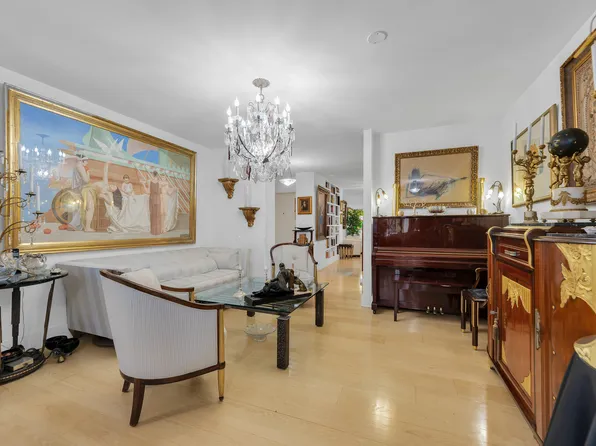 420 East 55th Street 3FG image 11 of 12