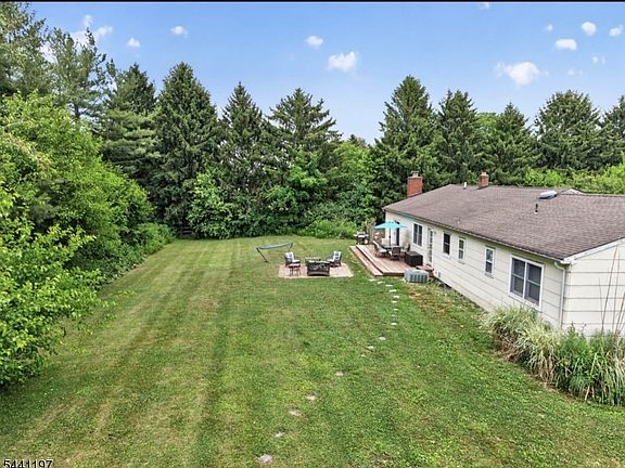 2nd image of 22 Sandra Rd