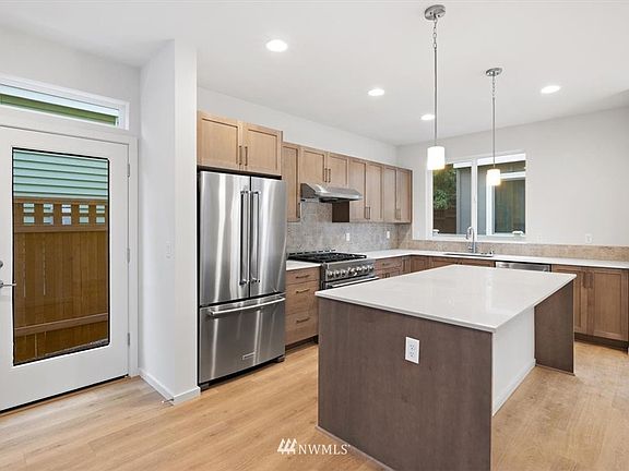 3rd image of 9239 14th Avenue NW #B