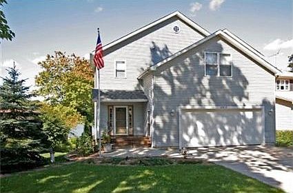 3rd image of 23818 N Lakeside Dr