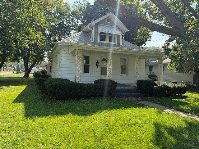 1st image of 601 9th Ave