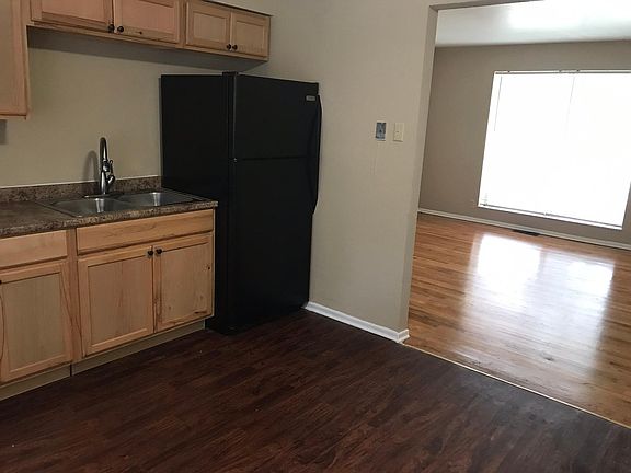 2nd image of 10952 Warwickhall Dr APT 2