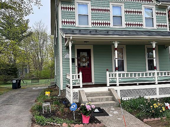 Newly painted Ext April 2023