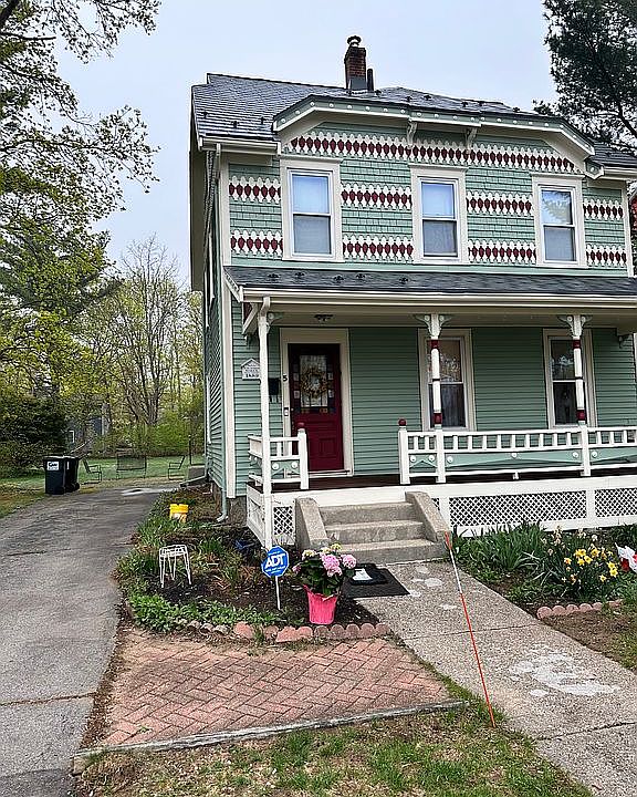 Newly painted Ext April 2023