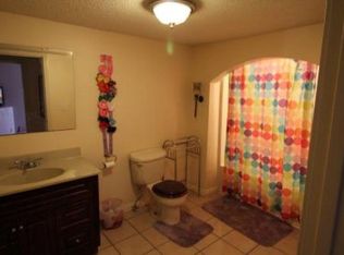 22 N Market St, Nortonville, KY 42442