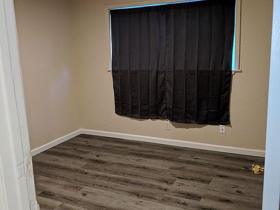 3rd image of 3044 Amherst Dr APT 2