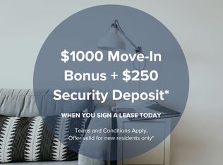 9999 111th St NW, Edmonton, AB T5K 1K3