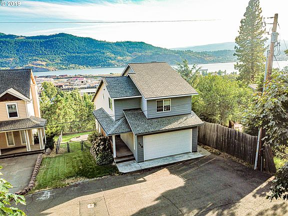 3rd image of 115 Lois Ln