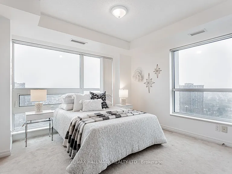 2015 Sheppard Ave E #1905 — Photo 19