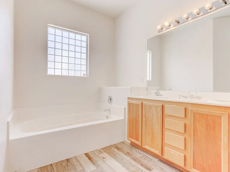 161 Greenwich Village Ave — Photo 16