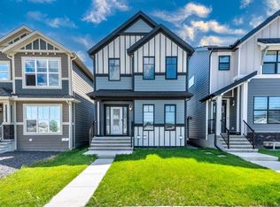 399 SW Magnolia Dr SE, Calgary, AB T3M 3M4