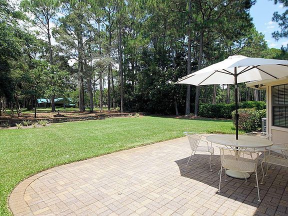 3rd image of 1612 Oakmont Cir