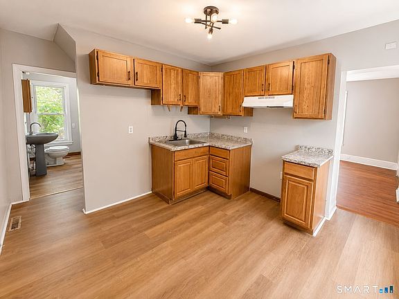 3rd image of 17 City Mills Lane