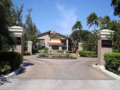 4th image of 1668 S Ocean Ln