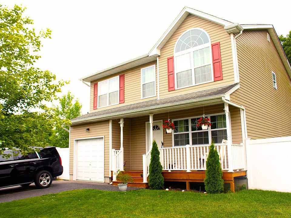 1st image of 43 Chauncey Lane