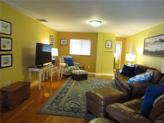4th image of 2 Park Pl APT B2c