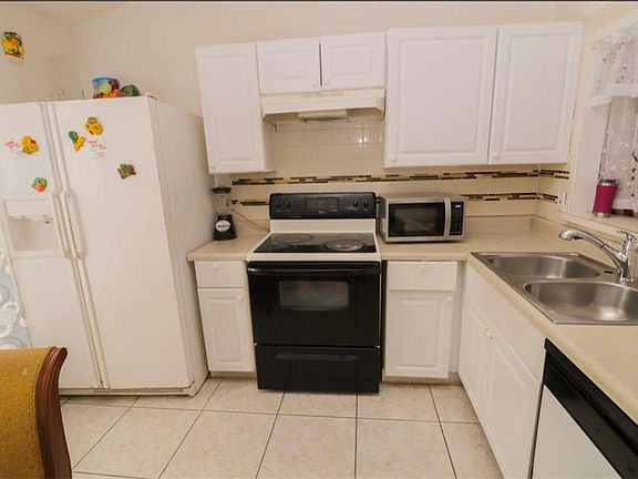 4th image of 4947 Aventura Blvd