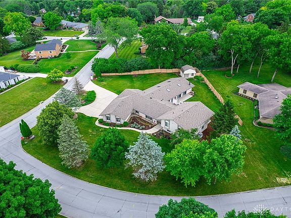 3rd image of 6700 Vienna Woods Trl
