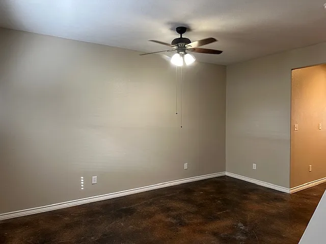 5912 Gholson Rd — Photo 2