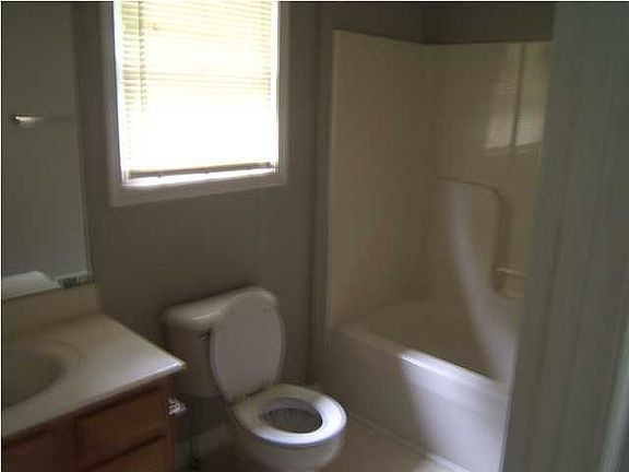 4th image of 2039 Bashford Manor Ln