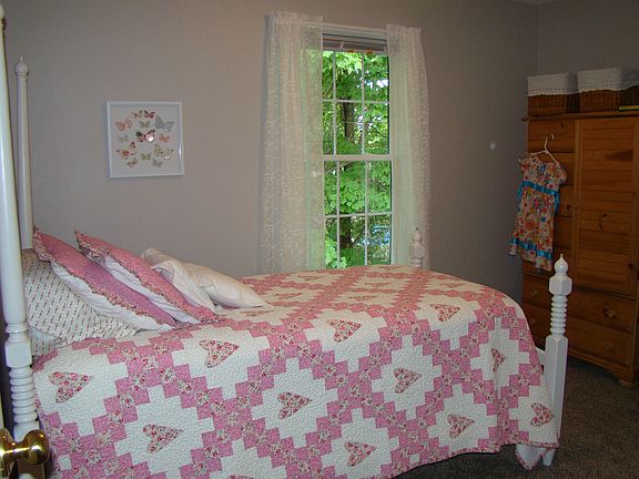 2nd  Bedroom