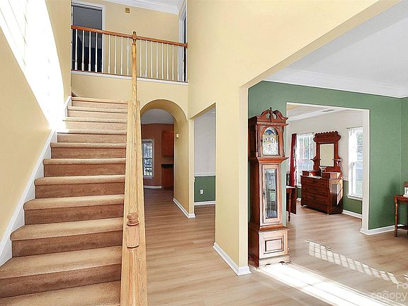 2nd image of 156 Foxtail Dr