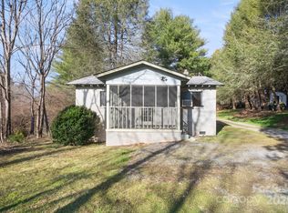 176 McKinney Rd, Brevard, NC 28712