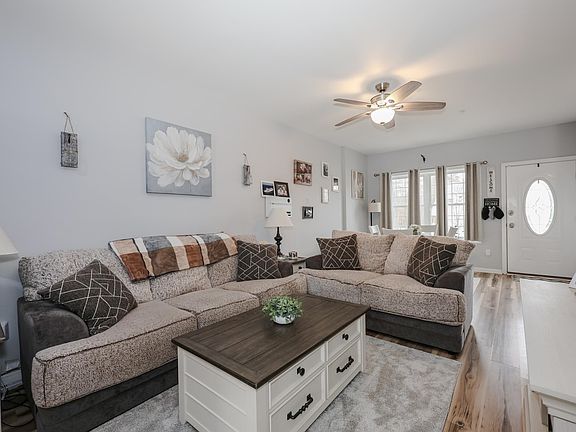 4th image of 91 Trinity Circle #A