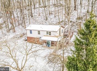 1960 Point Marion Rd, Morgantown, WV 26508
