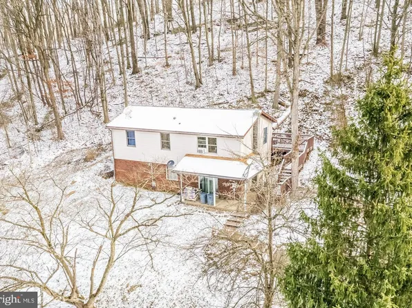 1960 Point Marion Rd, Morgantown, WV 26508