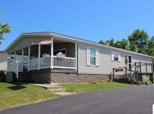 75 Arbutus Dr, Duluth, MN 55810