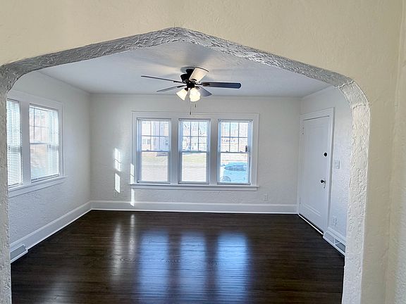 3rd image of 712 Van Wie Ave #712