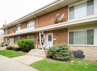 9028 Bronx Ave APT A, Skokie, IL 60077
