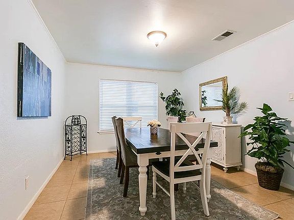 5th image of 3409 Southland Blvd
