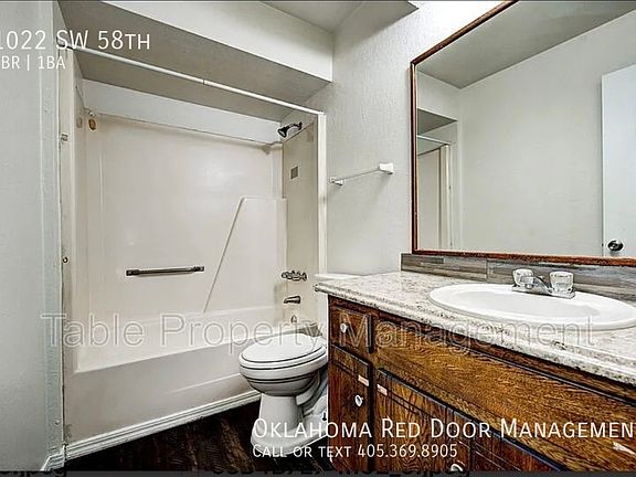 3rd image of 1022 SW 58th St
