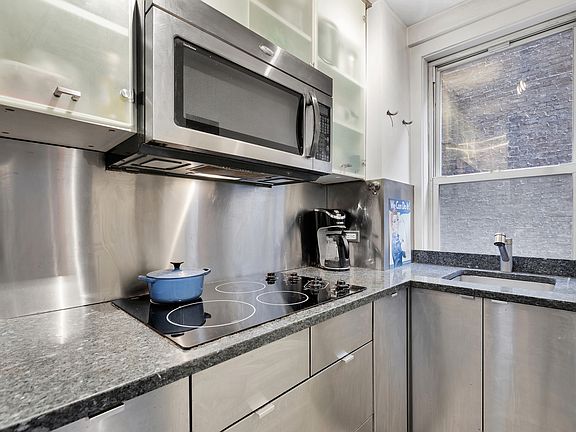 3rd image of 45 5th Ave APT 5C