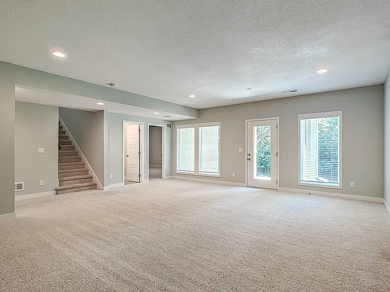 22231 W 121st St — Photo 32
