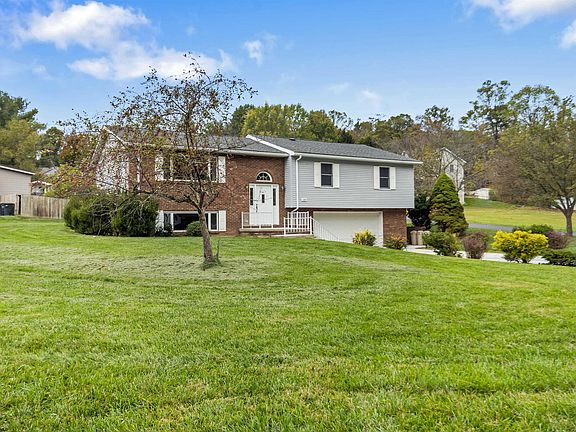 5th image of 1307 Downwood Manor Dr