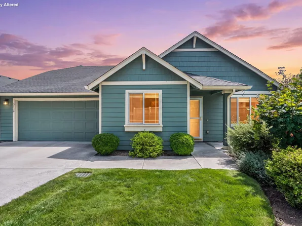 3738 SW 29th St, Redmond, OR 97756