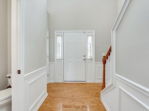 4th image of 400 N Waters Edge Dr