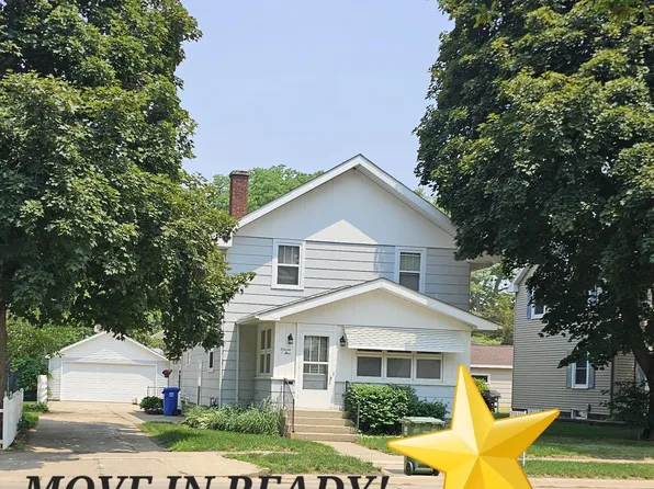 1105 Clark St, Charles City, IA 50616