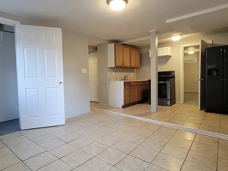 50 Olive St #2N — Photo 2