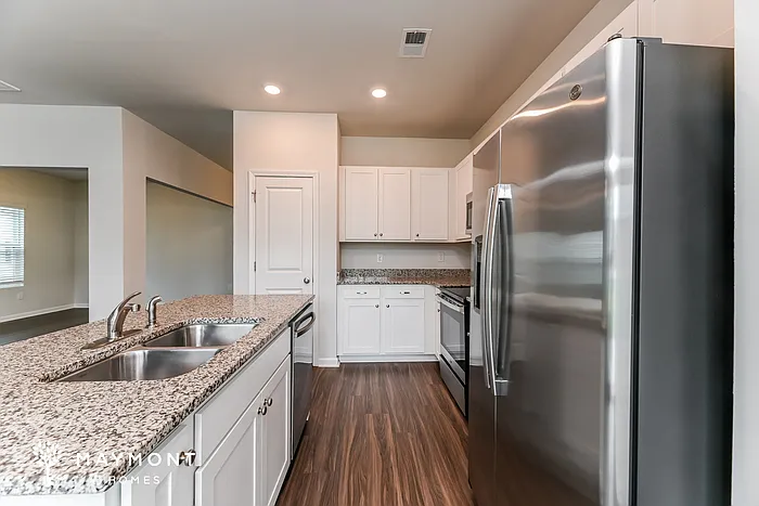376 Augustine Dr — Photo 8